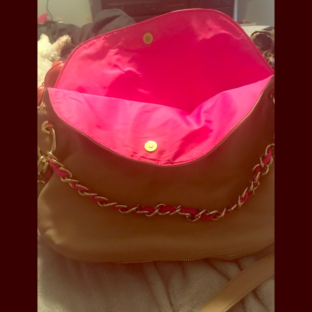 Shoulder bag with long strap and short chain